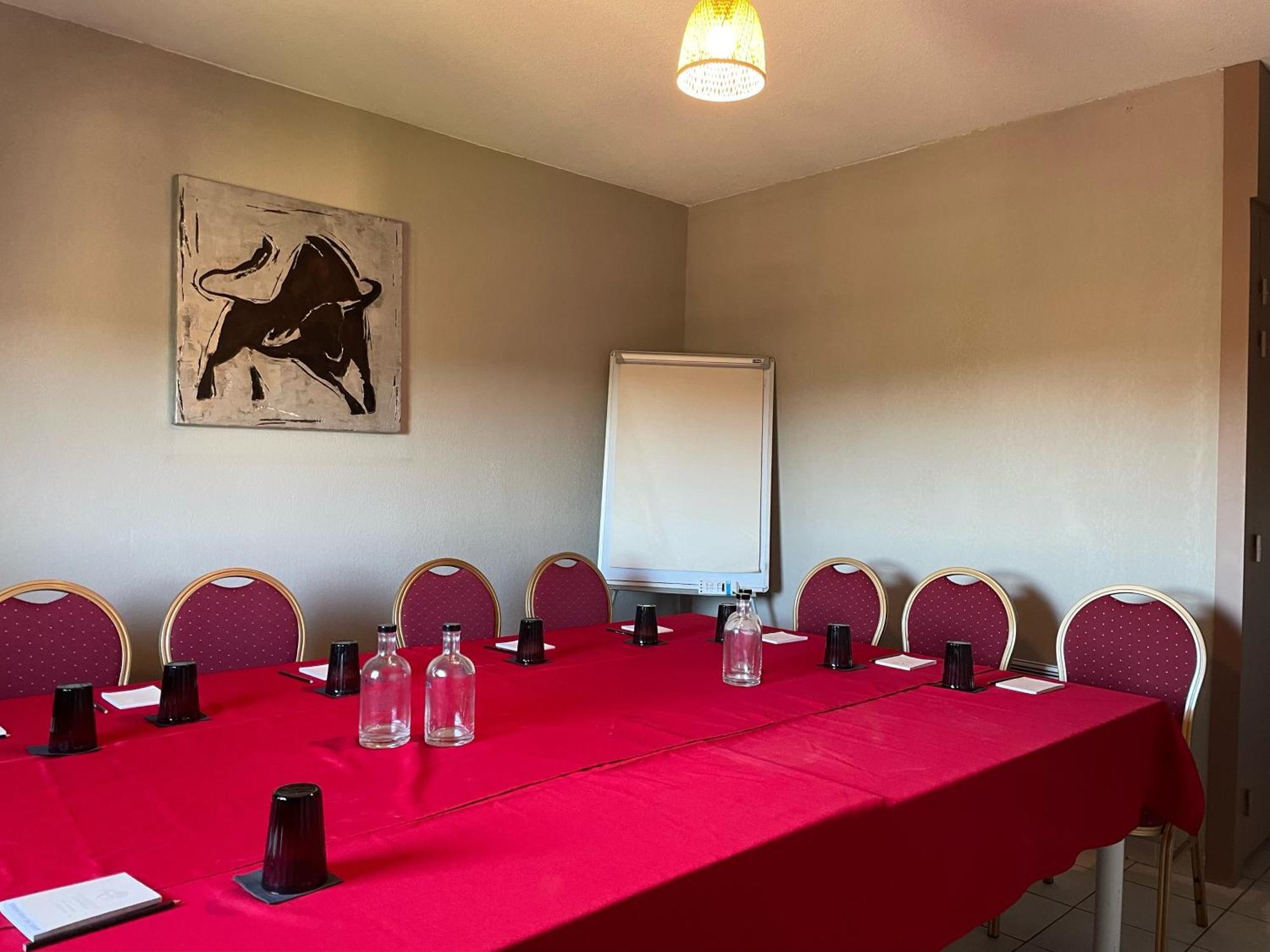 Hotel Restaurant Les Jasses De Camargue جالارجو له مونتو المظهر الخارجي الصورة
